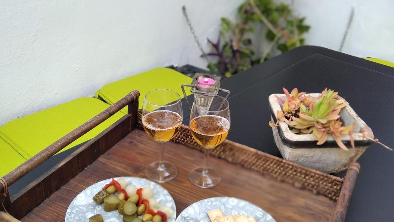 Naturalia: La Casita Con Patio Caces Εξωτερικό φωτογραφία