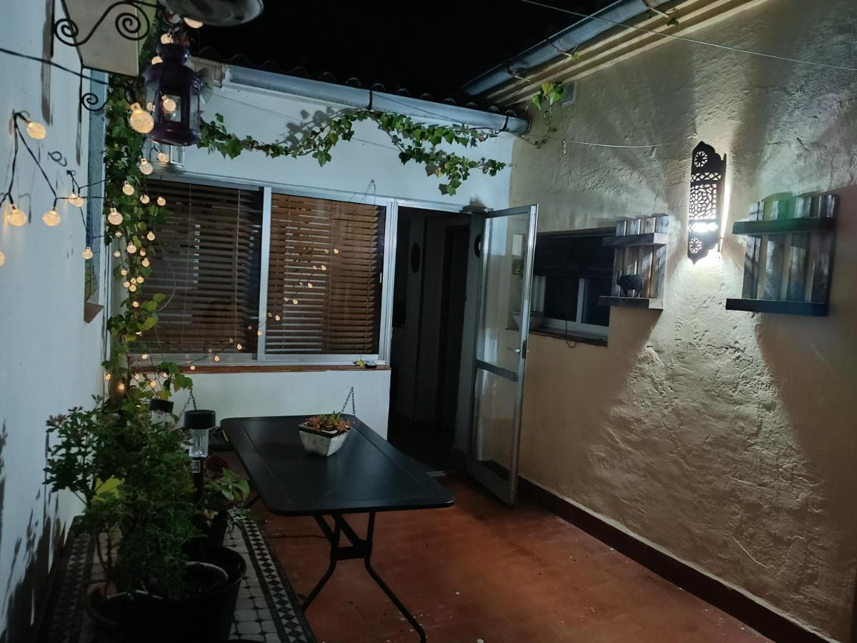 Naturalia: La Casita Con Patio Caces Εξωτερικό φωτογραφία