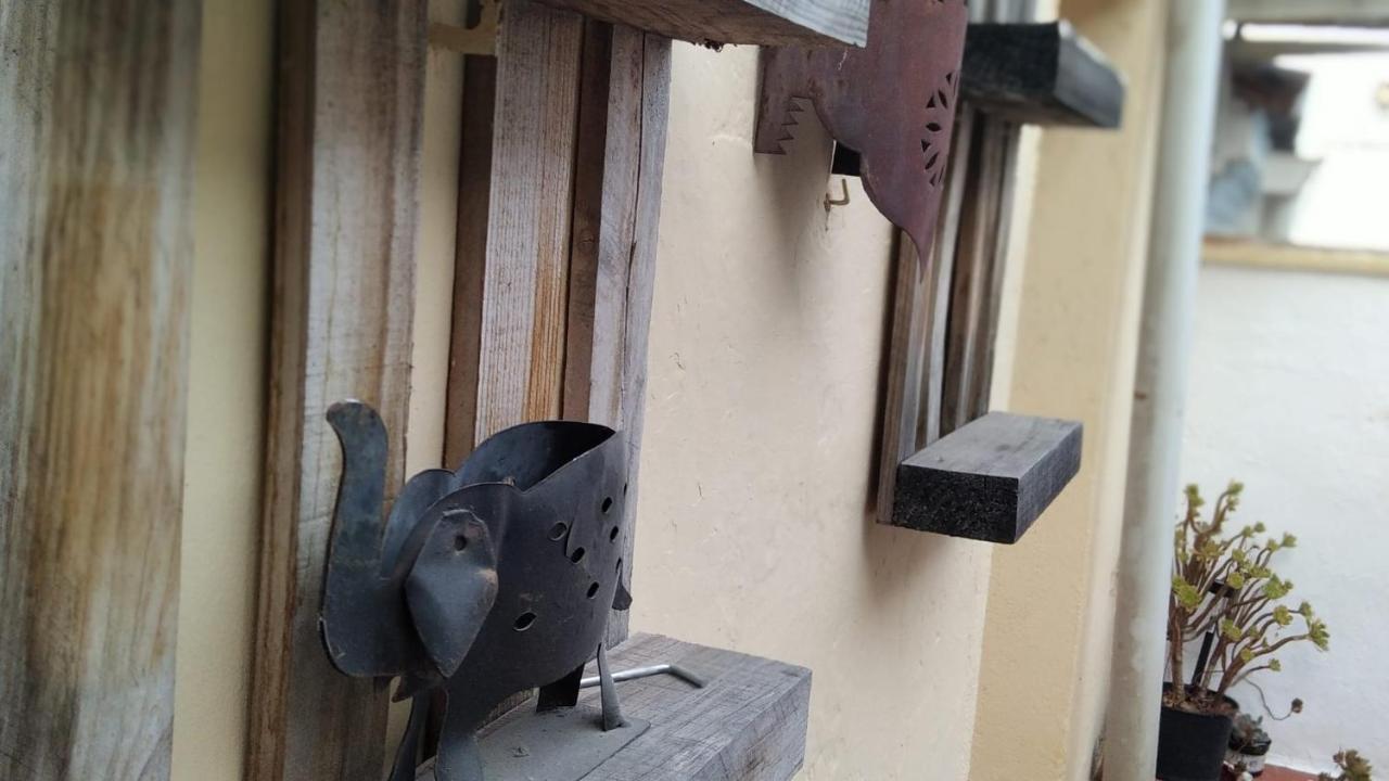 Naturalia: La Casita Con Patio Caces Εξωτερικό φωτογραφία