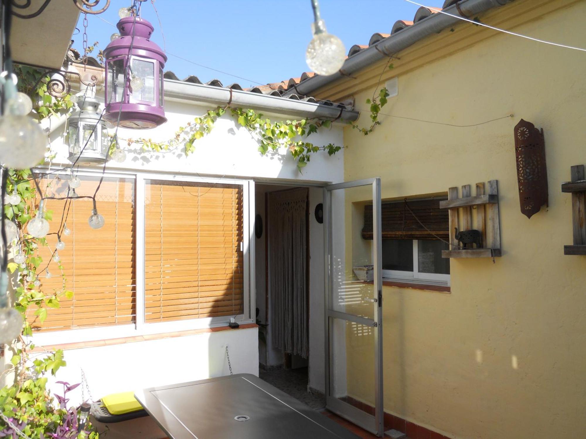 Naturalia: La Casita Con Patio Caces Εξωτερικό φωτογραφία